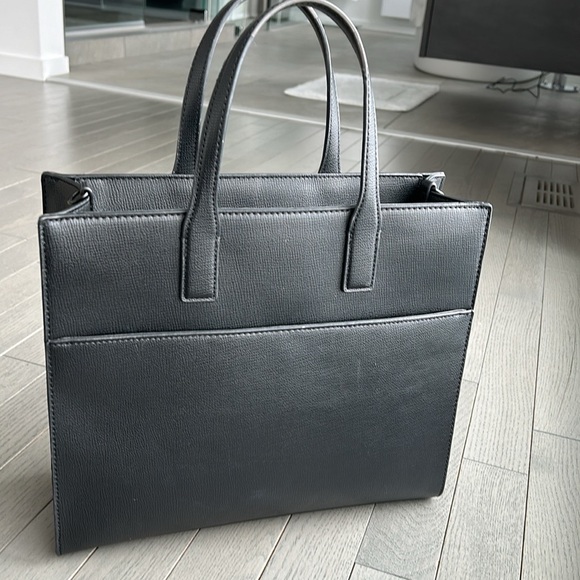 Karl Lagerfeld black leather tote - Picture 4 of 6
